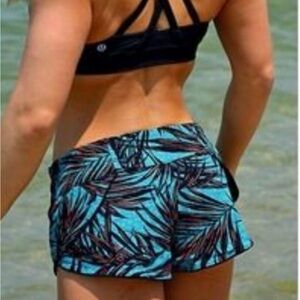 🍋RARE Lululemon Surf Shorts Reversible